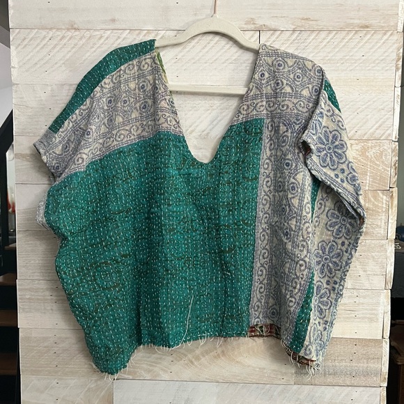 kantha bae Tops - Kantha Bae OG V-Neck Crop